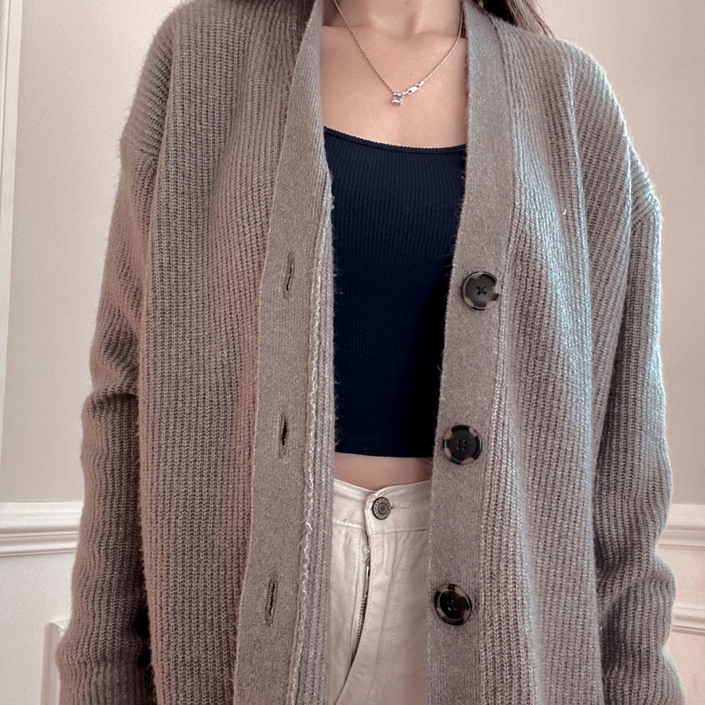 American Eagle Cute green color cardigan